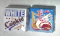 チロルチョコ　ホワイトクッキー＆パッションフルーツ